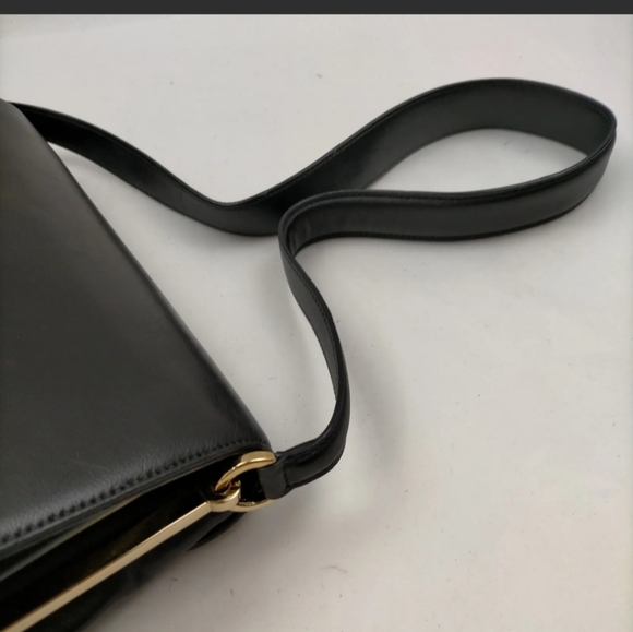 Salvatore Ferragamo purse - Picture 8 of 10